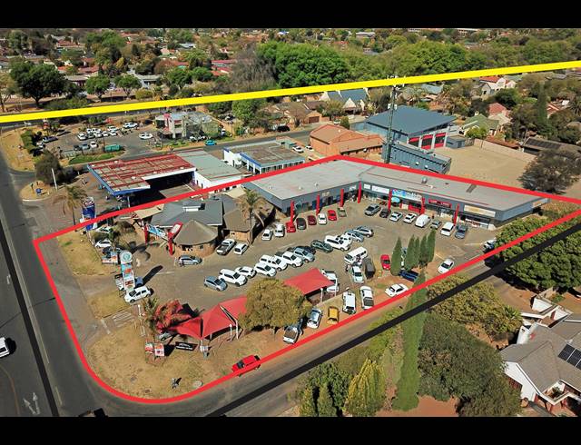 1,205M² RETAIL FOR SALE IN FARRARMERE
